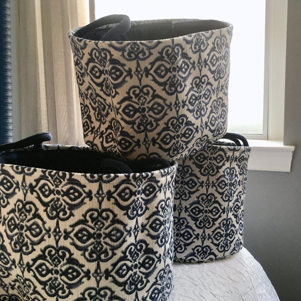 Blue and White Design Storage Container Set of 3